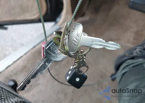 1982 Chevrolet El Camino из США, поврежденный, VIN 1GCCW80K5CR171015